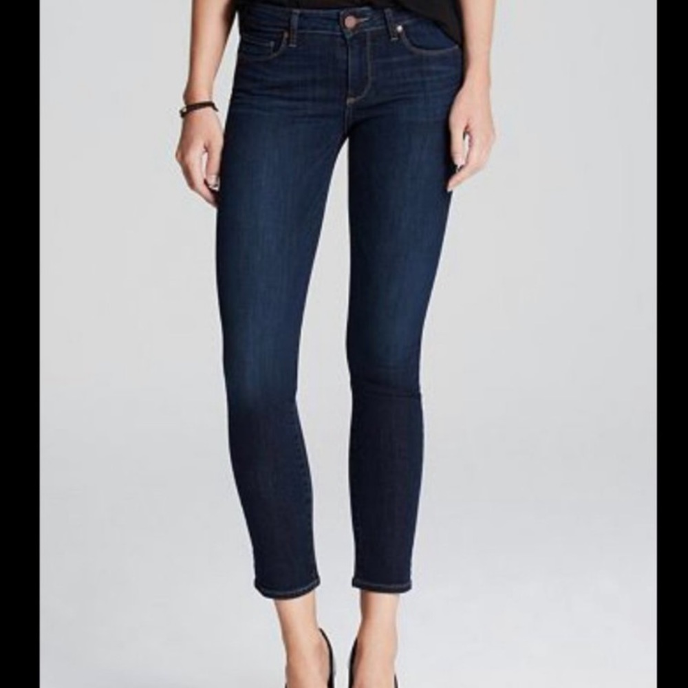 Paige Skyline Ankle Peg dark wash stretch jeans